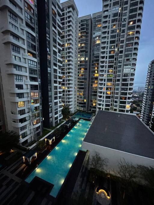 Private Lift Lobby Entire Unit Concerto North Kiara *