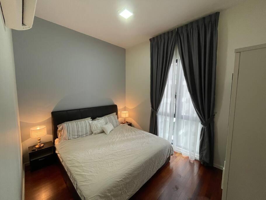 Pangsapuri Private Lift Lobby Entire Unit Concerto North Kiara *